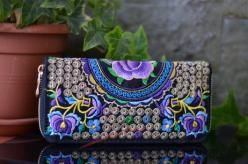 Peněženka s růží a ornamenty